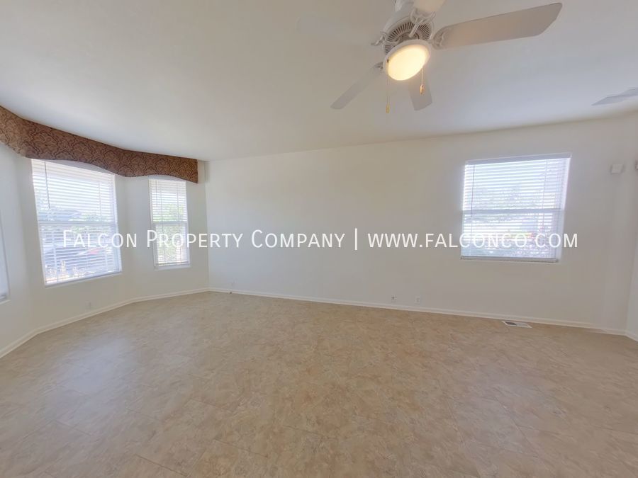 Enchanting Home in Spring Creek! property image