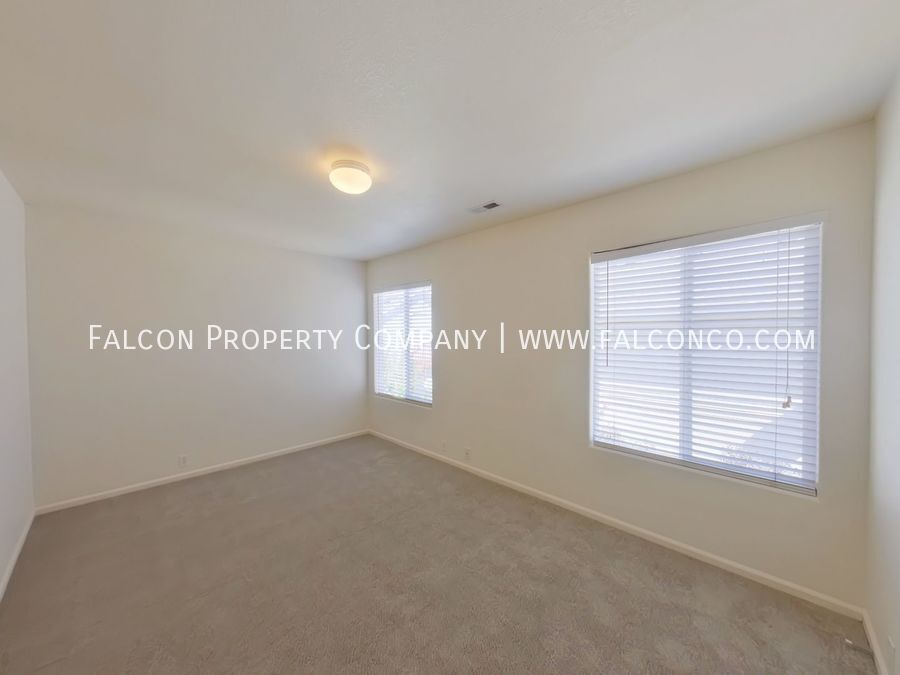 Enchanting Home in Spring Creek! property image