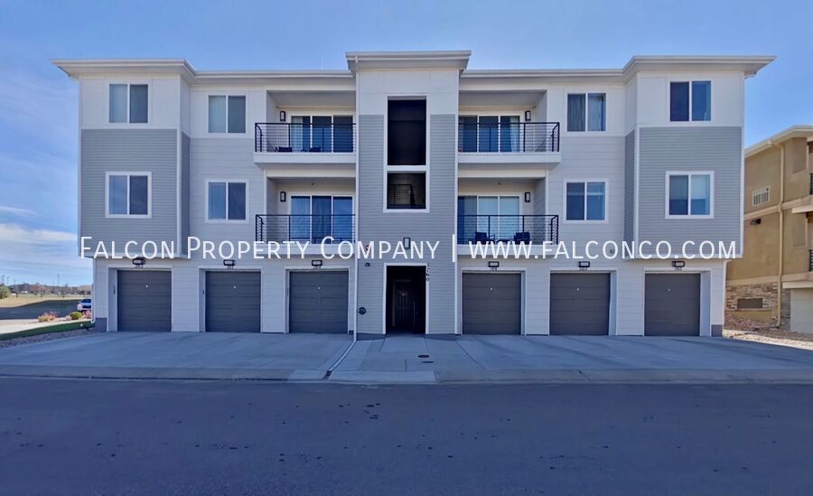 Contemporary Condo In Briargate! property image