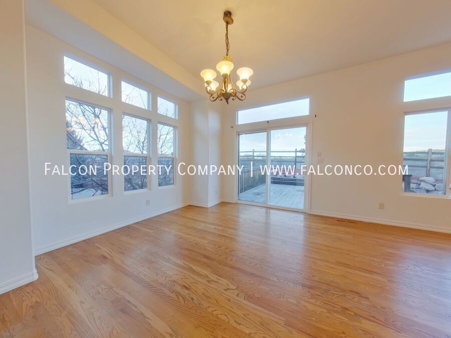 Incredible Rancher in Struthers Ranch! property image