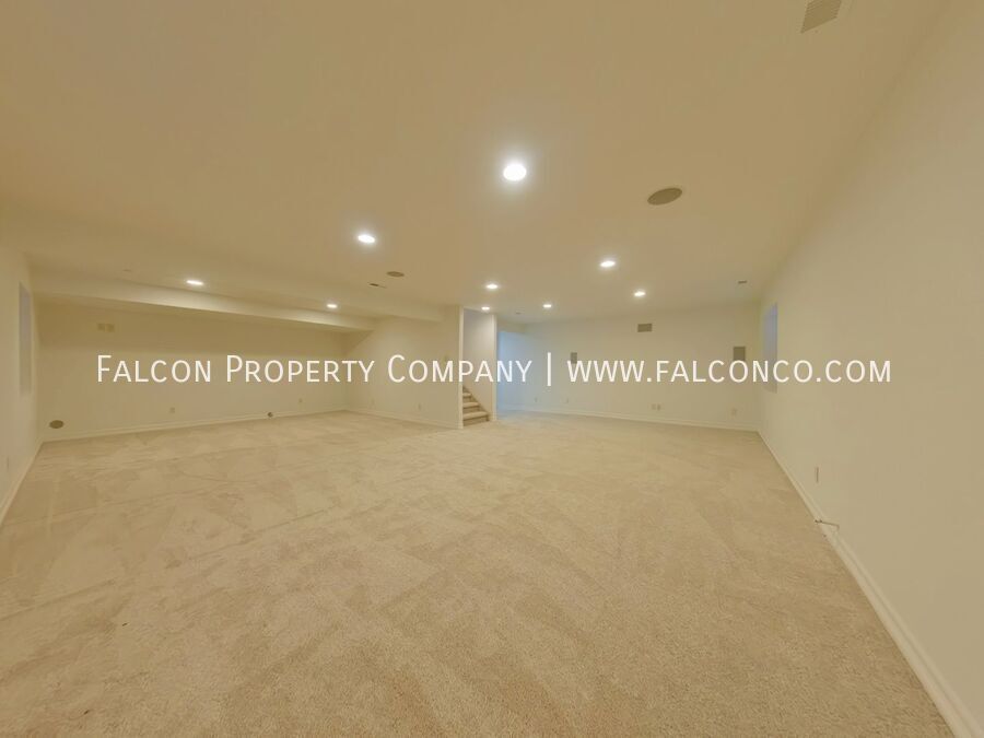 Incredible Rancher in Struthers Ranch! property image