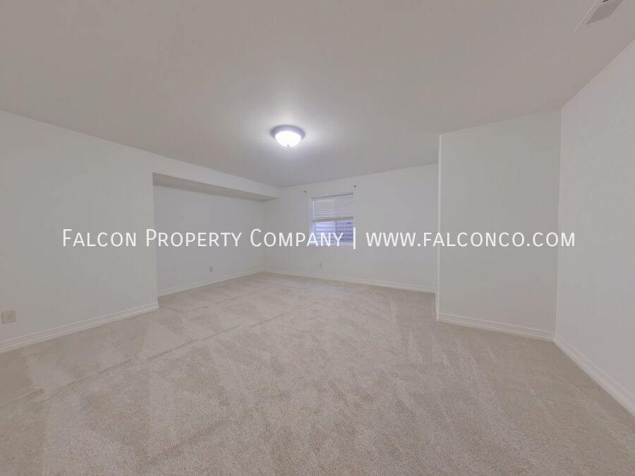 Incredible Rancher in Struthers Ranch! property image