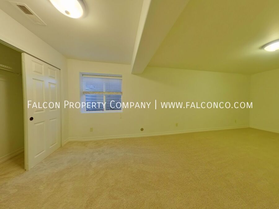 Incredible Rancher in Struthers Ranch! property image