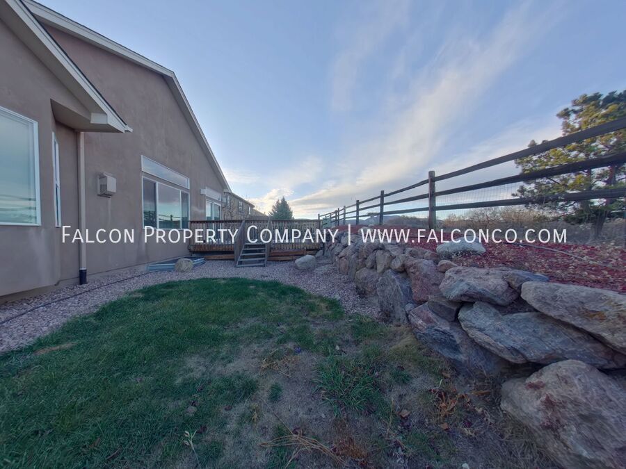 Incredible Rancher in Struthers Ranch! property image