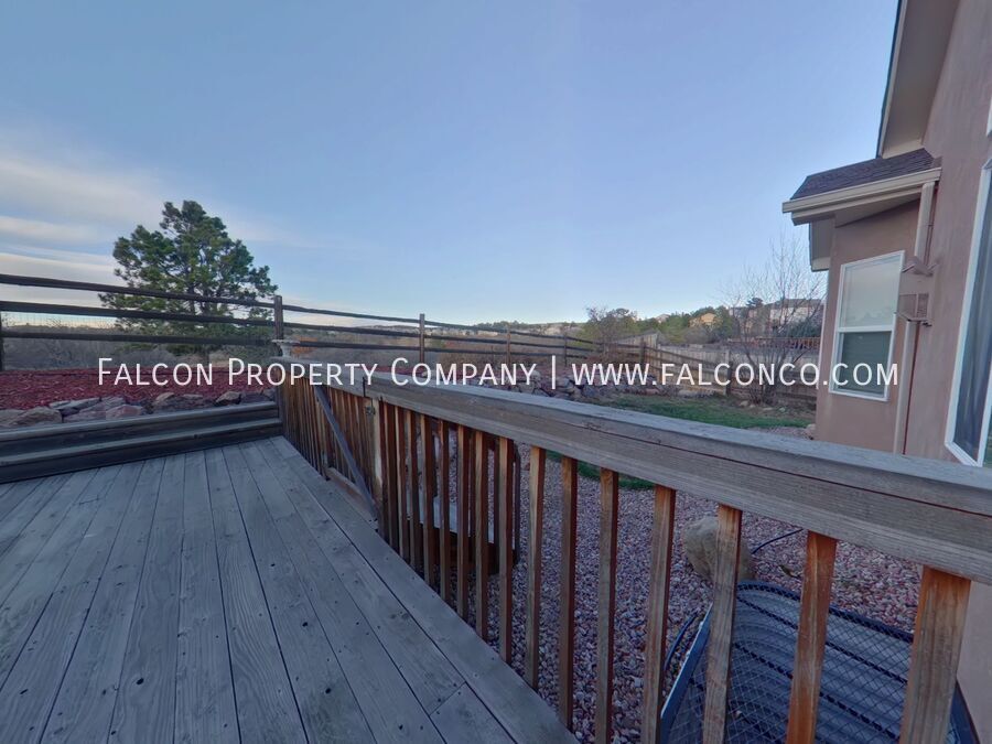 Incredible Rancher in Struthers Ranch! property image