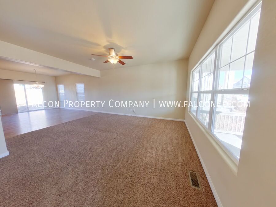 Beautiful Home In Wilshire! property image