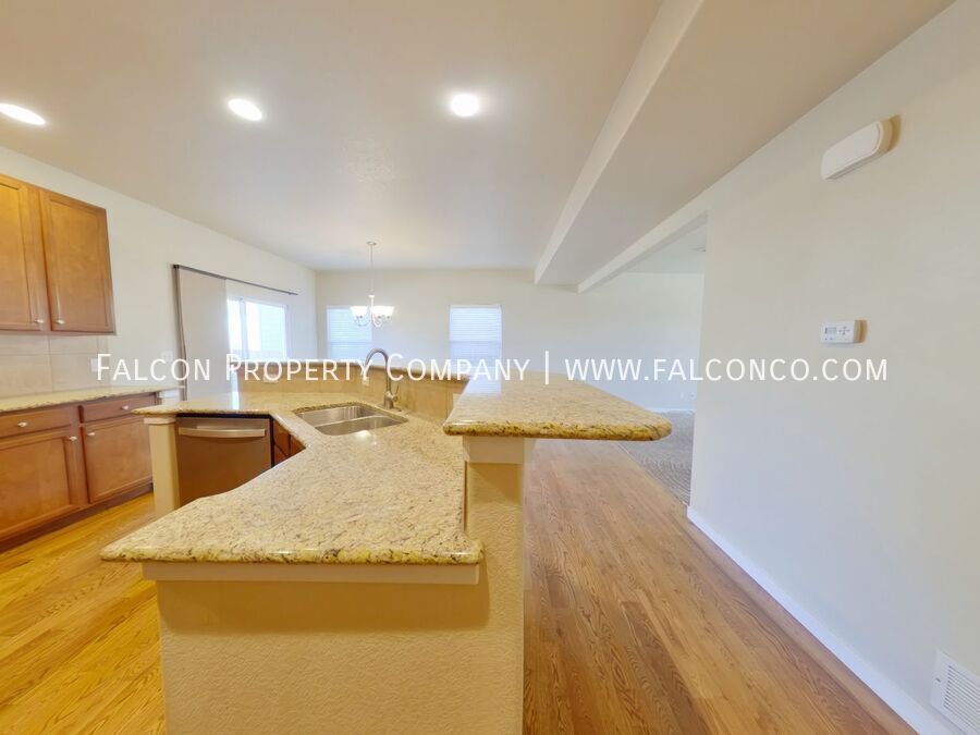 Beautiful Home In Wilshire! property image