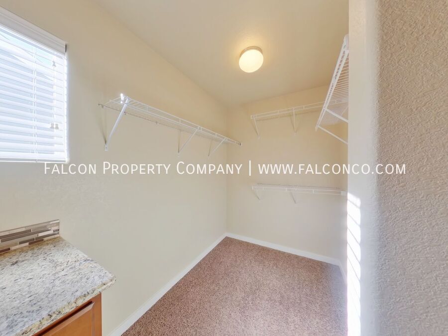 Beautiful Home In Wilshire! property image