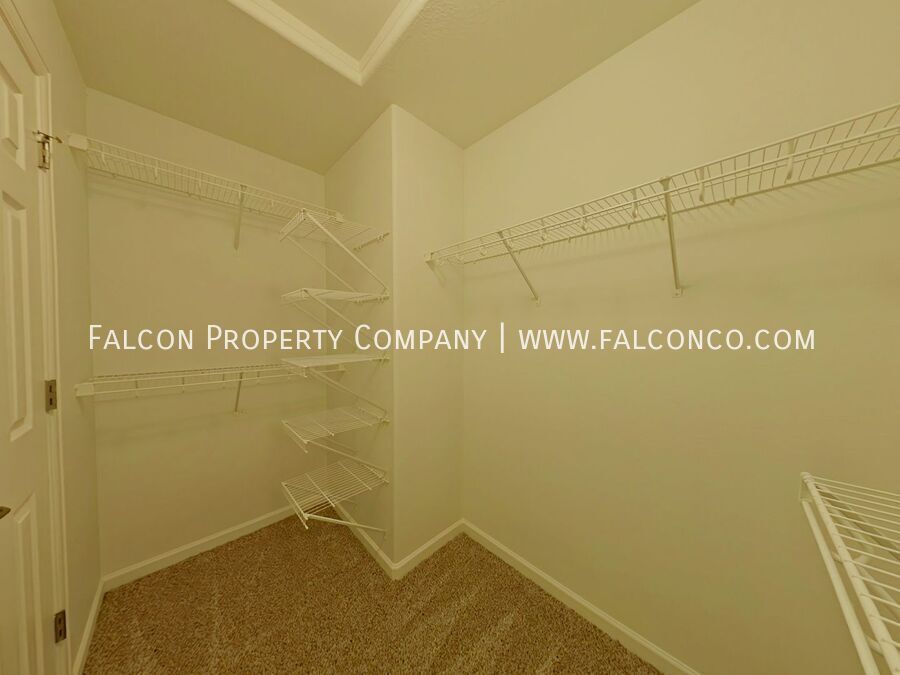 Vibrant Townhouse Downtown! property image