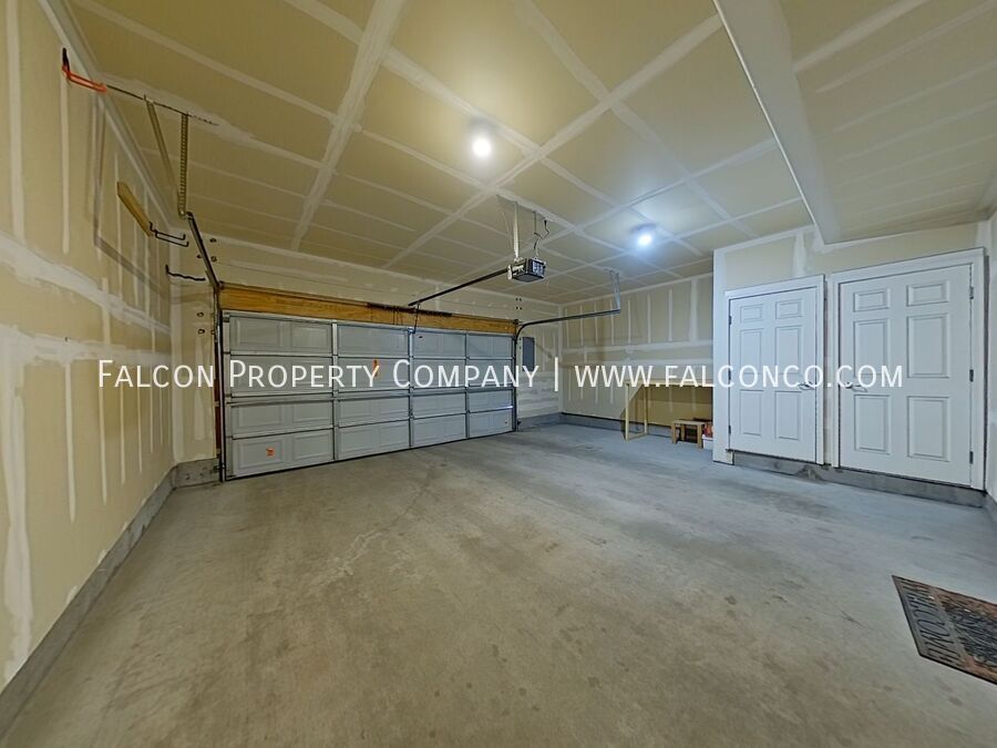 Vibrant Townhouse Downtown! property image