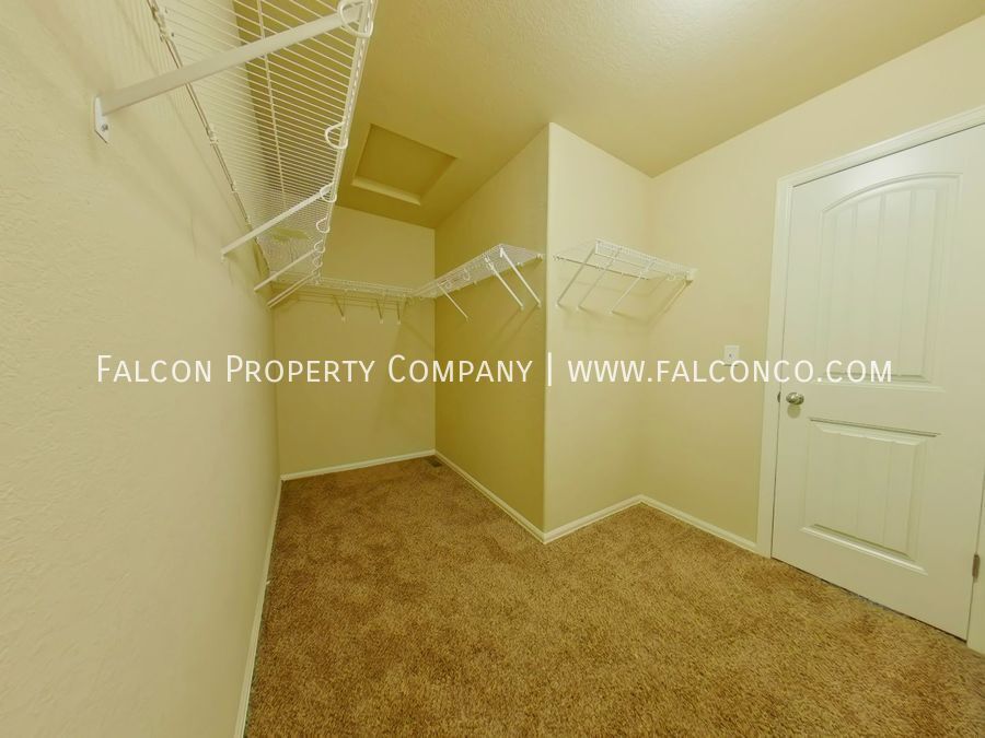 Fabulous Townhome In The Pines At Forest Meadows! property image