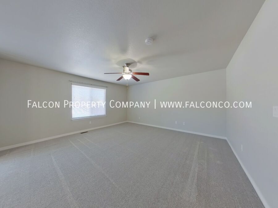 Fantastic Home in Meridian Ranch! - Approved Applicant Pending! property image