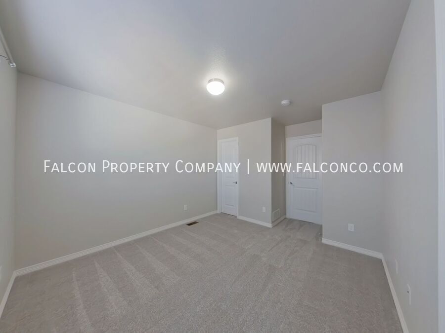 Fantastic Home in Meridian Ranch! - Approved Applicant Pending! property image