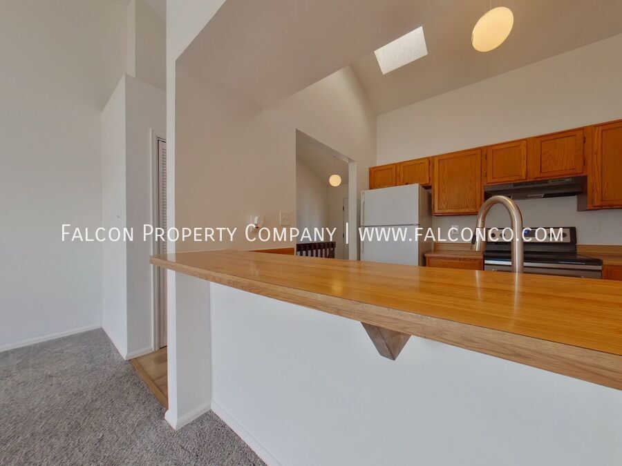 Classic Condo In Lexington Village! property image