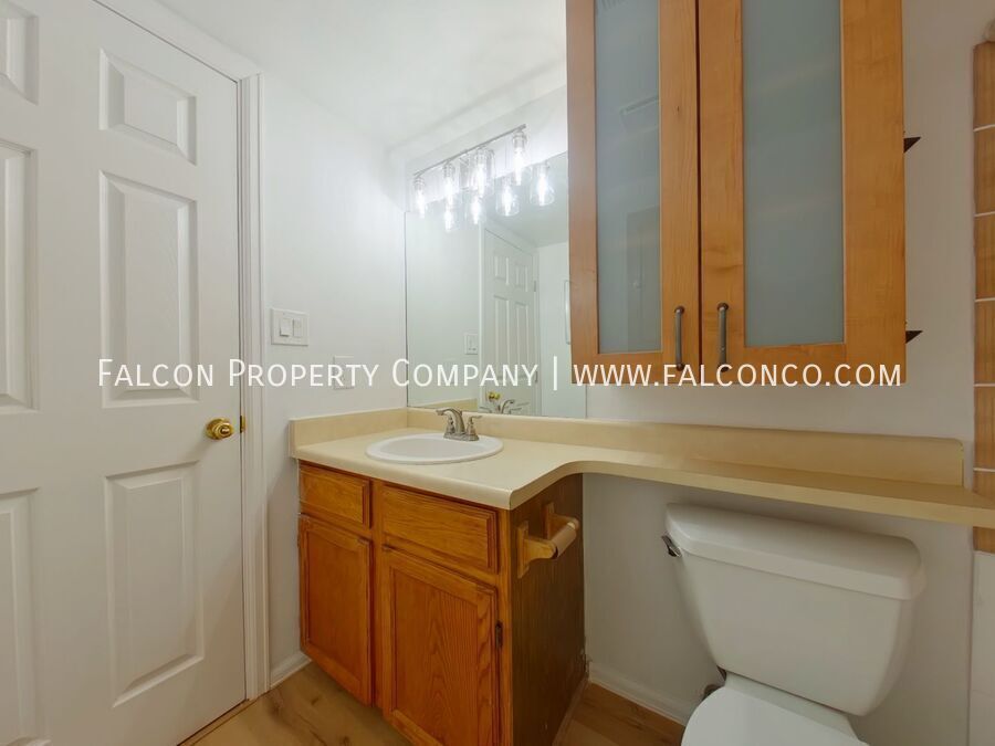 Classic Condo In Lexington Village! property image