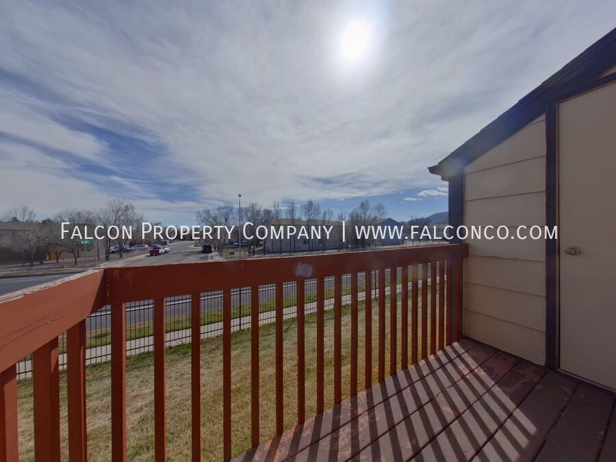 Classic Condo In Lexington Village! property image