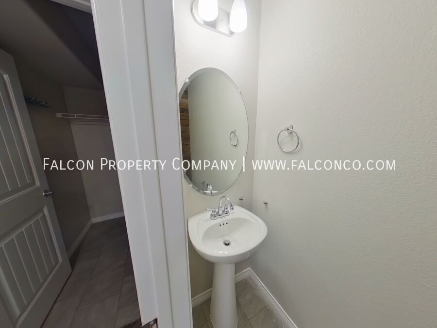 Stunning Home In Carriage Meadows North! - Coming Soon! property image