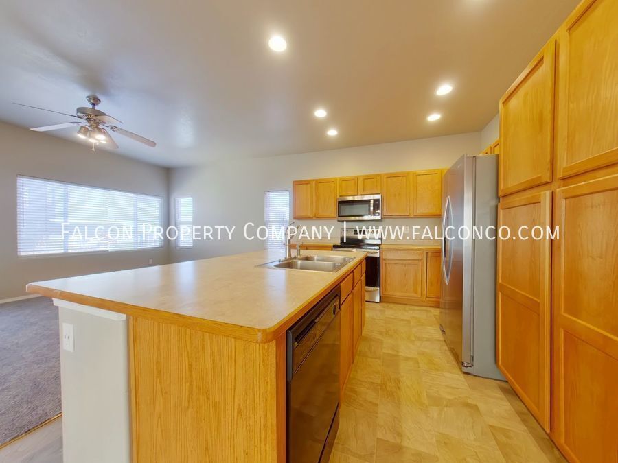 Spectacular Home in Stetson Hills! property image