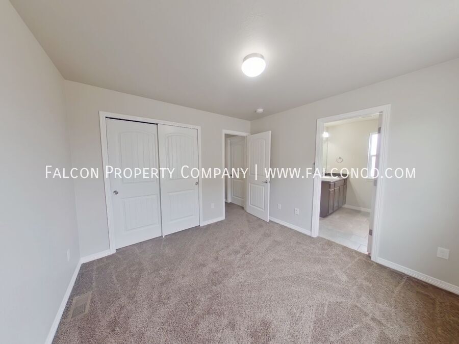 Stunning Home In Carriage Meadows North! property image