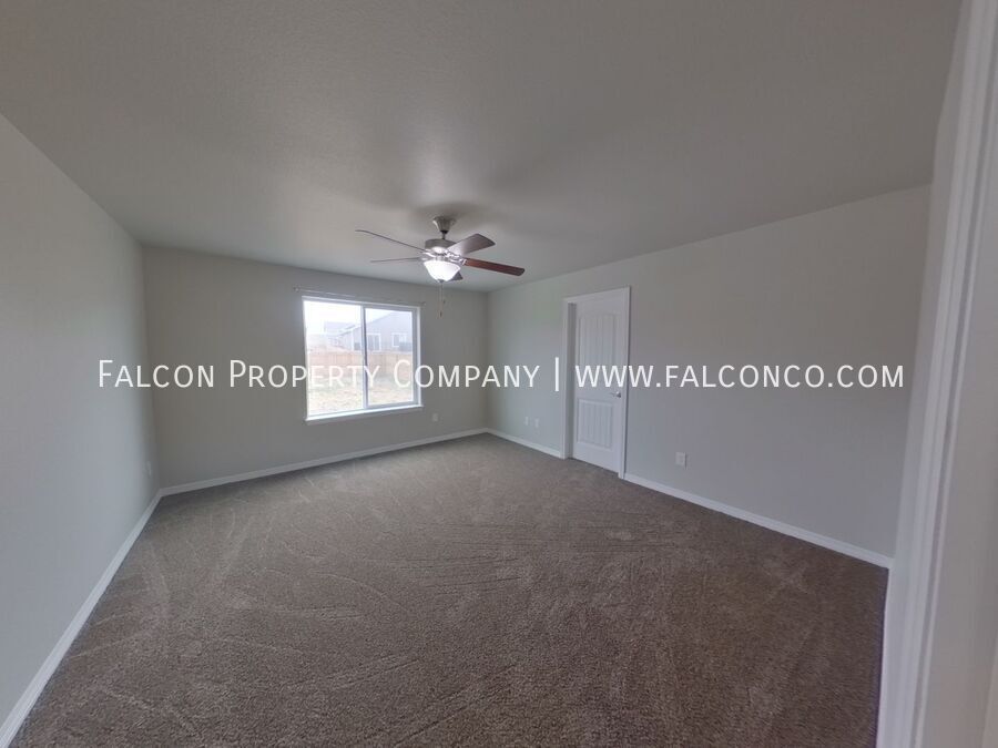 Stunning Home In Carriage Meadows North! property image