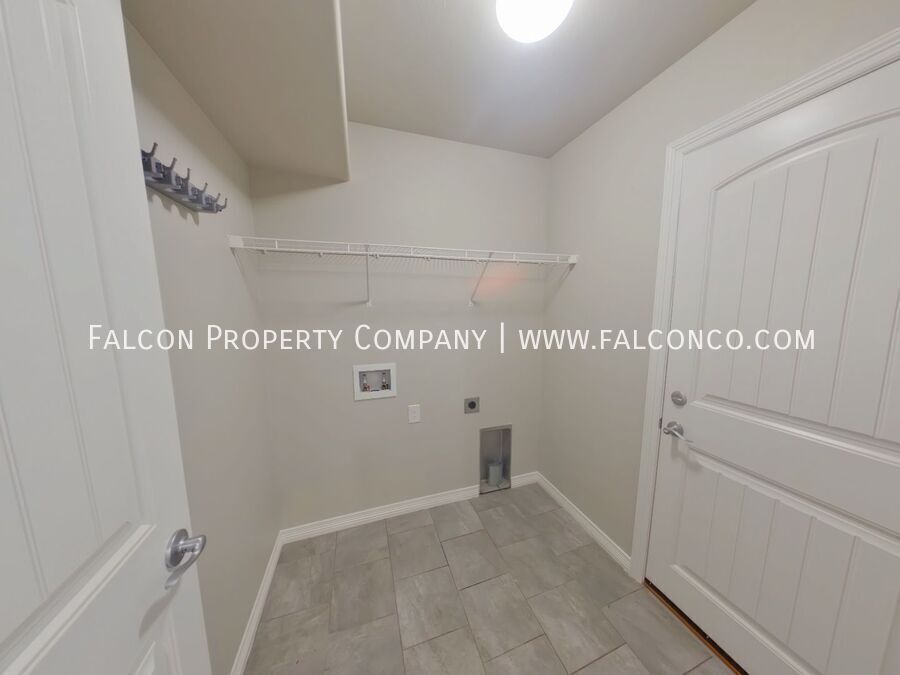 Stunning Home In Carriage Meadows North! property image