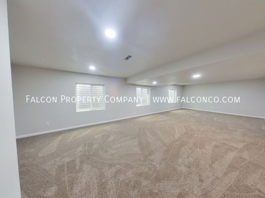 Stunning Home In Carriage Meadows North! property image