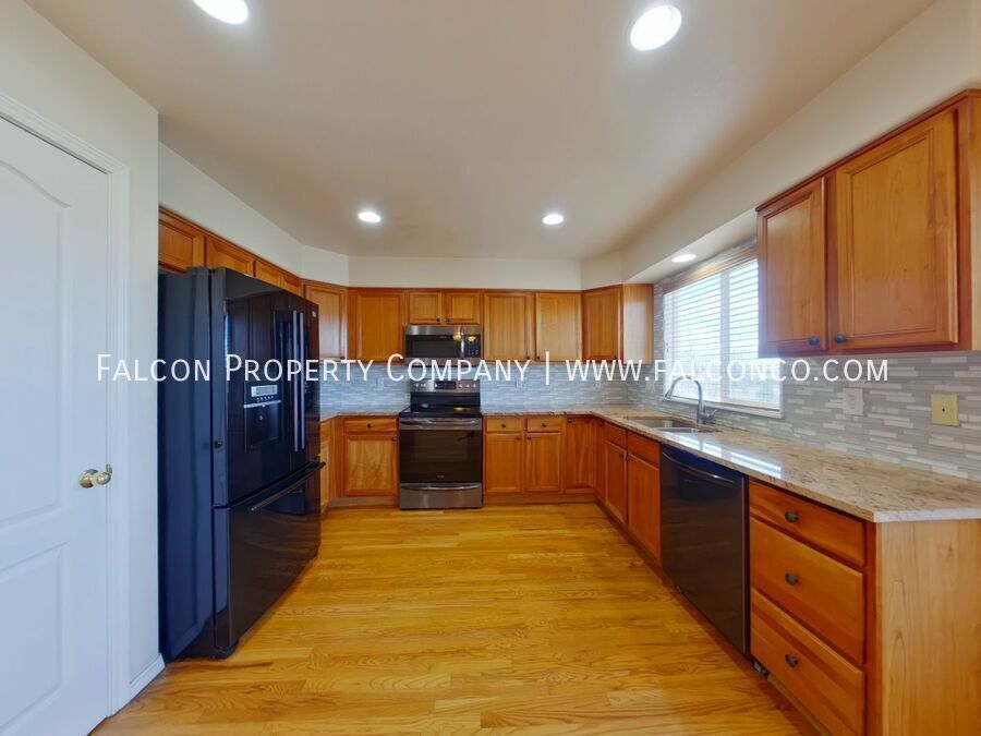 Gorgeous Home In Briargate! property image