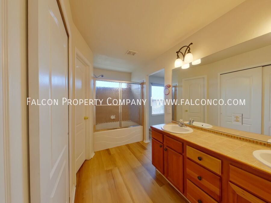 Gorgeous Home In Briargate! property image