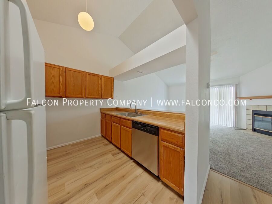 Classic Condo In Lexington Village! property image