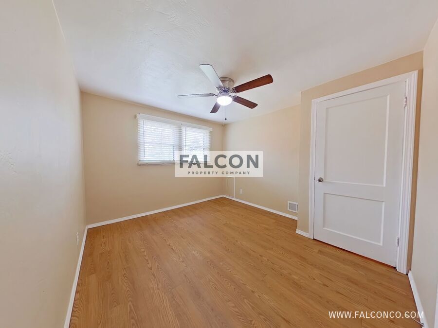 Fantastic Condo In Patty Jewett! property image