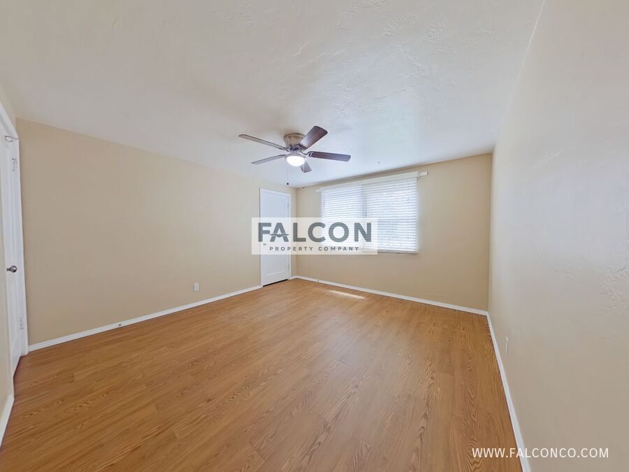 Fantastic Condo In Patty Jewett! property image