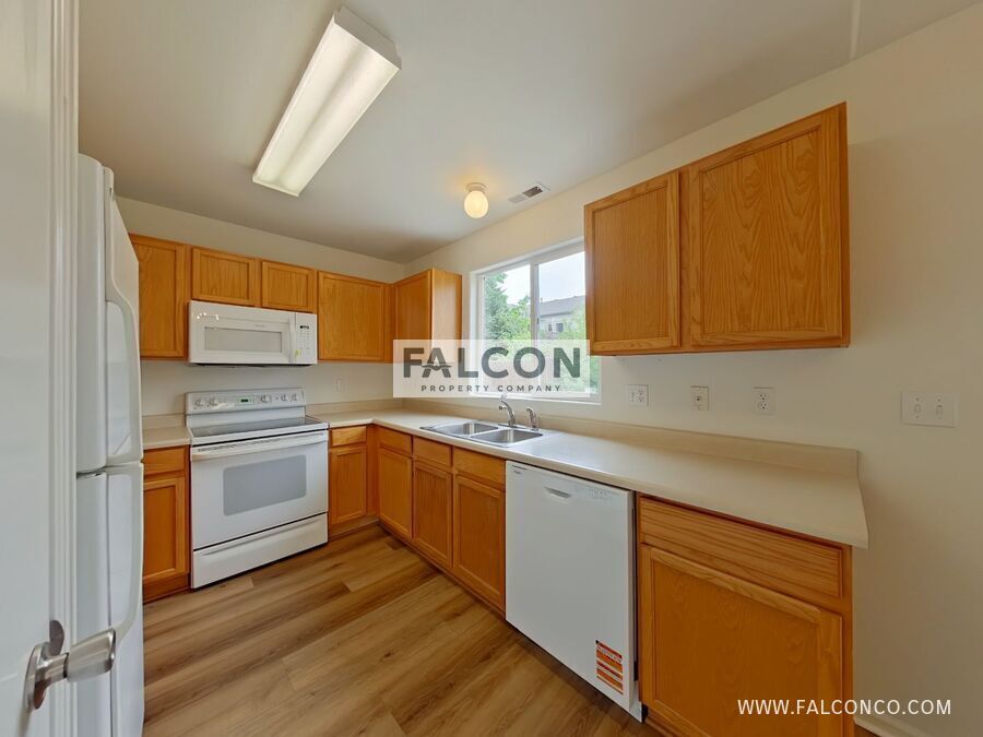 Spectacular Home In Stetson Hills! property image