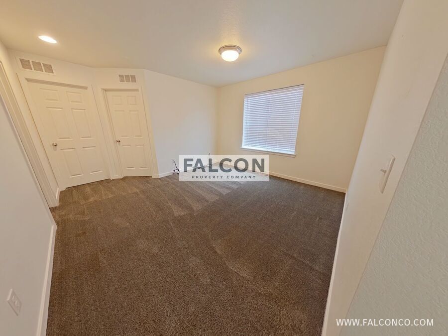 Magnificent Townhome In Banning Lewis Ranch! property image