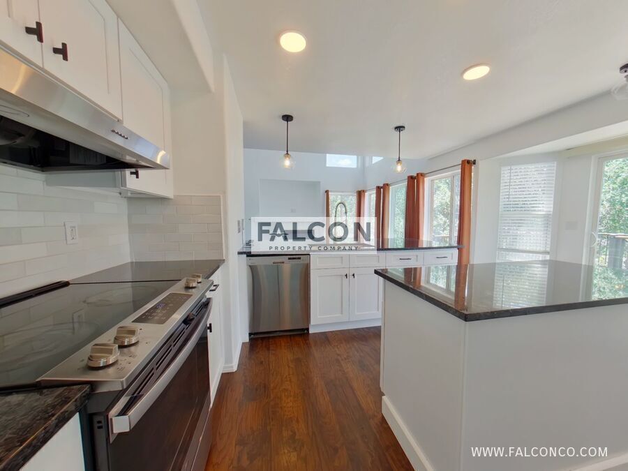 Show-Stopping Home In Northgate! property image