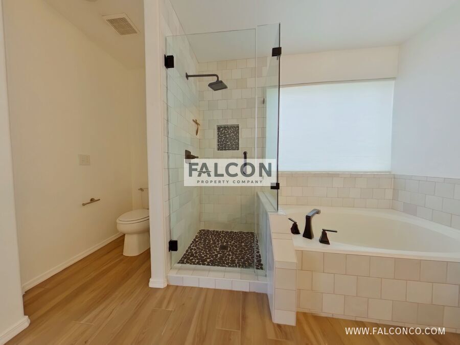 Show-Stopping Home In Northgate! property image