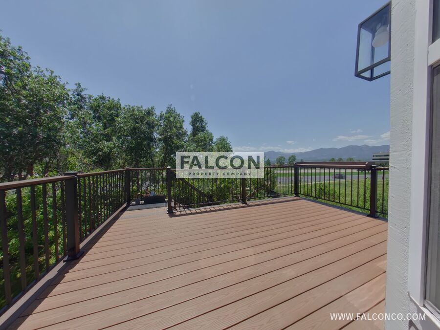 Show-Stopping Home In Northgate! property image