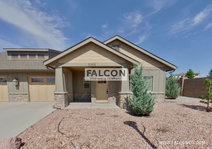 Extraordinary Townhome In Stetson Hills! property image