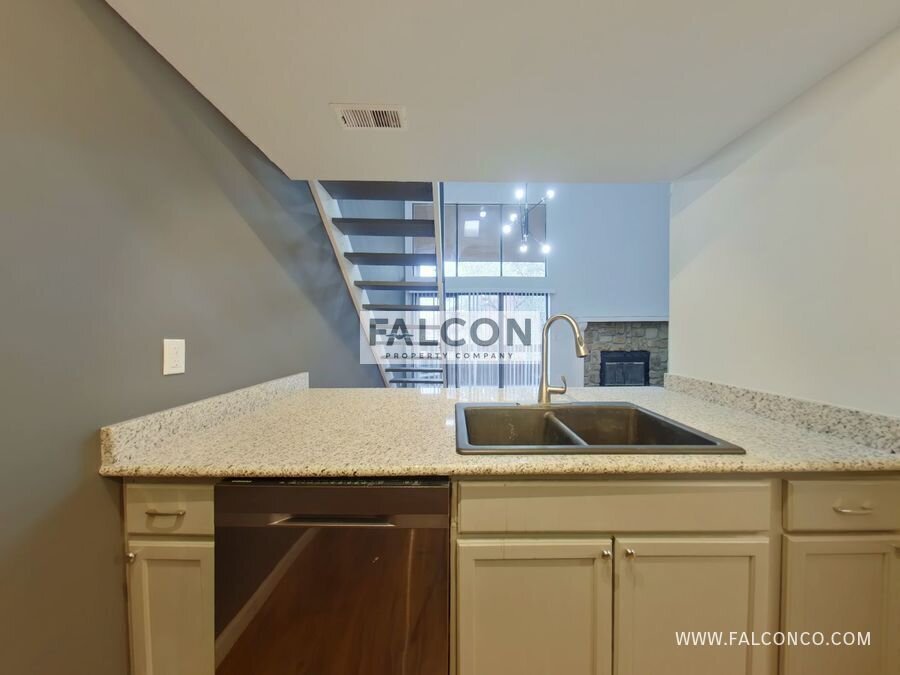 Incredible Condo in Rockrimmon! property image