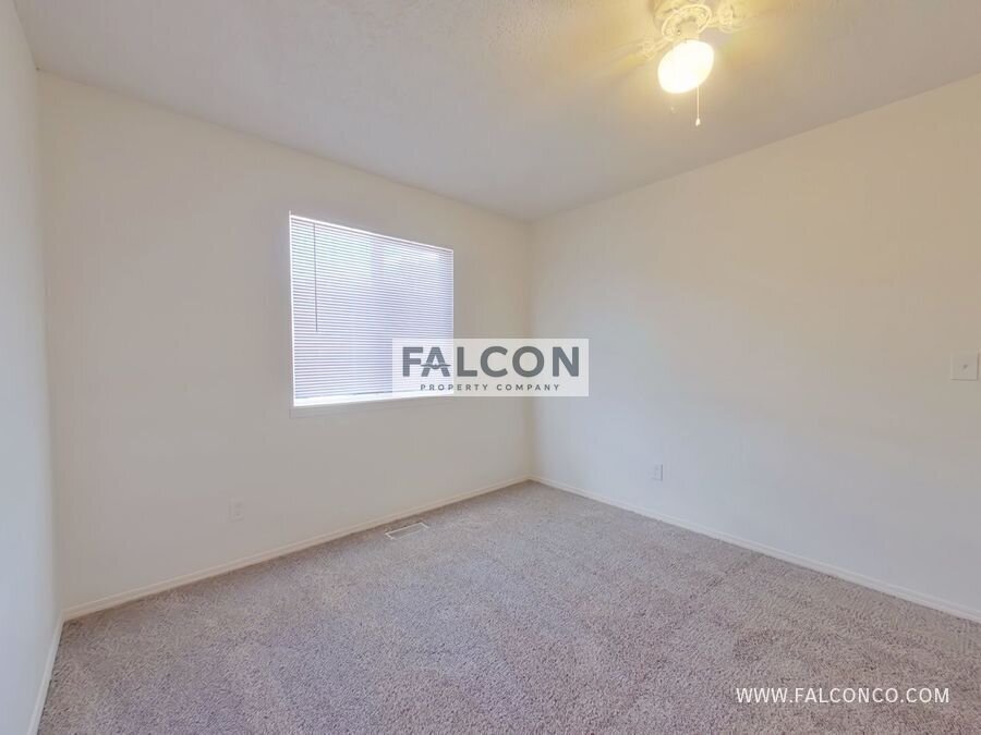 Charming Townhome in South-East Colorado Springs! property image