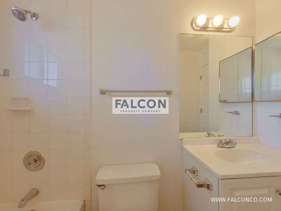 Charming Townhome in South-East Colorado Springs! property image
