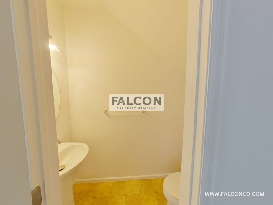 Gorgeous Townhouse In Fountain! property image