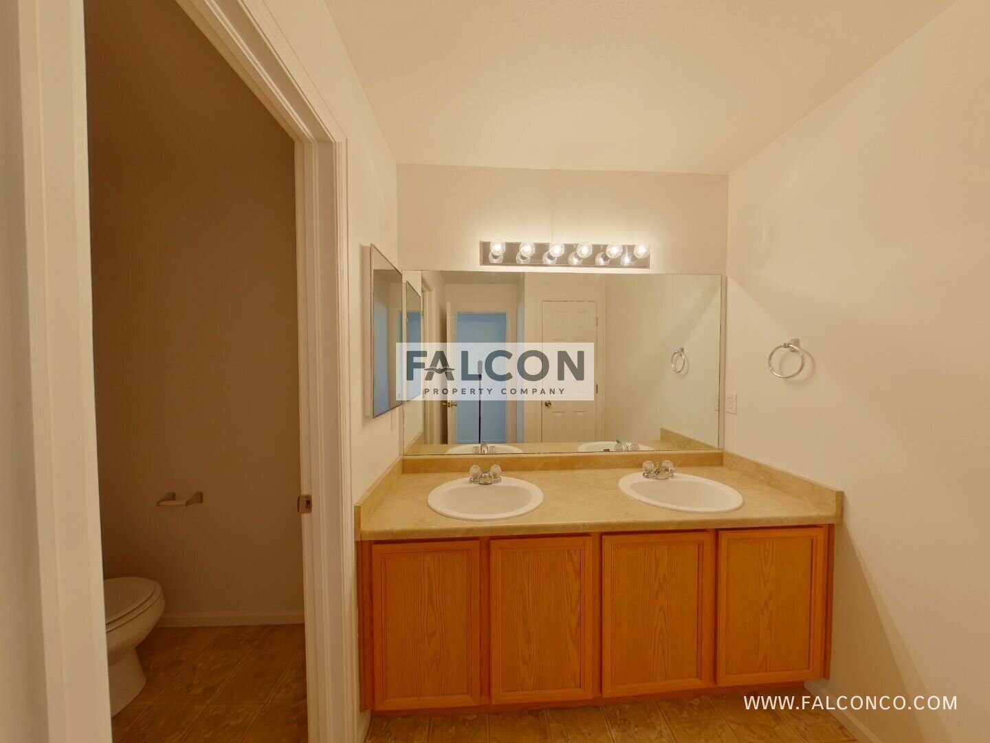 Sensational Townhome in Claremont Ranch! property image