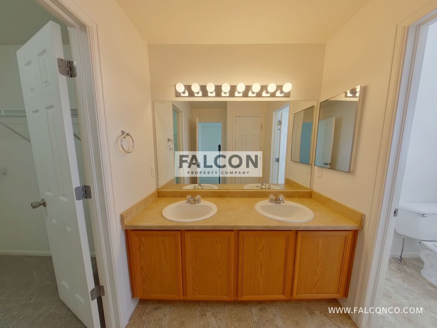 Sensational Townhome in Claremont Ranch! property image